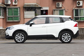 2015款中华V3 1.5L手动舒适型