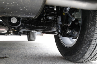 2015款众泰T600 1.5T手动精英型