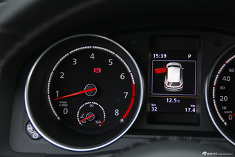 2015款尚酷2.0T自动豪华版