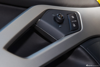 2013款Aventador LP 700-4 Roadster