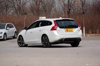 2015款沃尔沃V60 2.0T T5智雅个性运动版