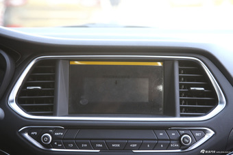 2015款传祺GS4 1.3T自动200T G-DCT精英版