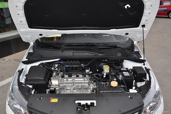 2016款宝骏310 1.2L手动豪华型