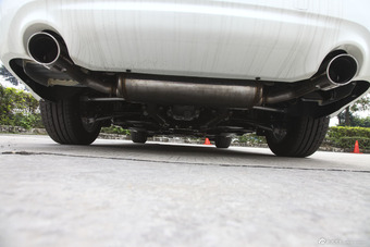 2015款英菲尼迪Q50L 2.0T自动舒适版