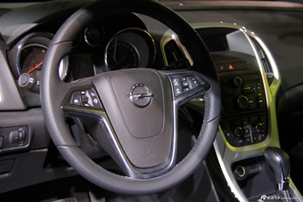 2013款雅特GTC北京首次亮相