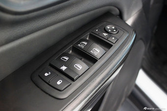 2014款自由光2.4L自动精锐版