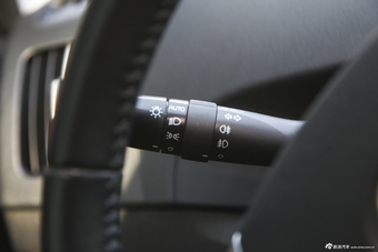 2012款普锐斯1.8L自动豪华先进版