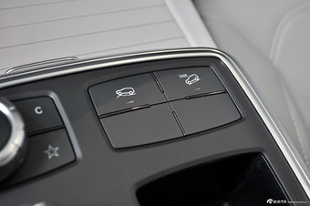 2014款奔驰ML320 4MATIC