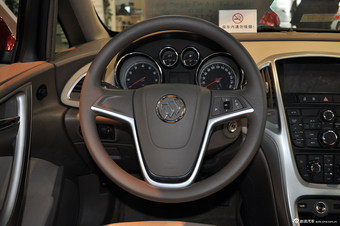 2013款英朗GT1.6L手动进取型