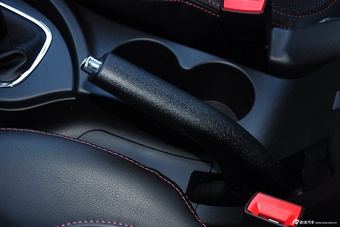 2015款CS35 1.6L手动豪华导航型