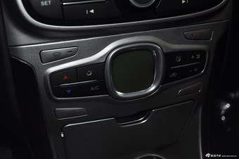 2011款骏捷FSV 1.5L手动精英