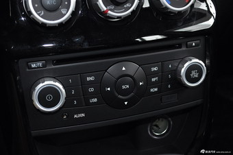 2012款中华H230 1.5自动天窗版