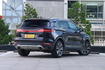 2015款林肯MKC 2.0T四驱总统系列