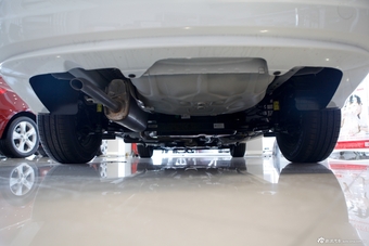 2013款爱唯欧三厢1.4SL自动时尚天窗版