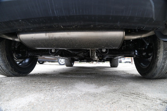 2015款众泰T600 2.0T手动尊贵型 家用版