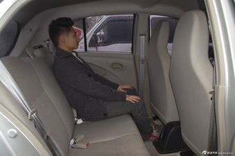 2014款启辰R30 1.2L手动优享版