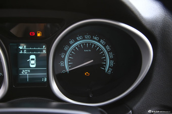 2015款传祺GS5 Super 2.0L手动两驱舒适版