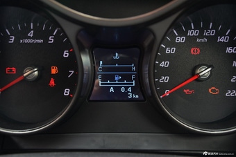 2016款海马S5 1.6L手动智能豪华科技版