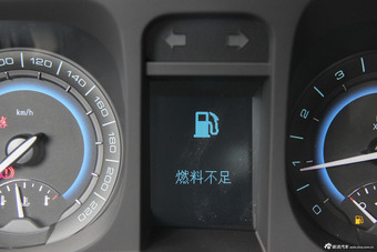 2014款GL8商务车2.4L自动LT豪华商务行政版