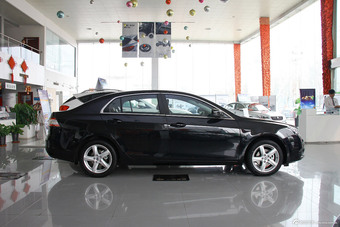 2014款奔腾B90 1.8T自动豪华型到店实拍