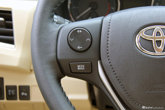 2014款卡罗拉1.6L手动GL-i真皮版