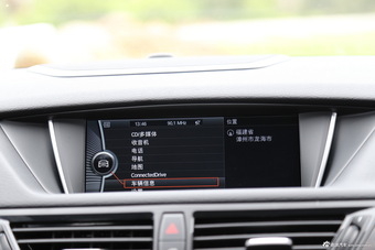 2014款宝马X1 xDrive20i X设计套装