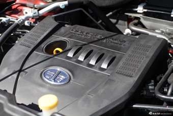 2015款奔腾X80 2.0L自动舒适型