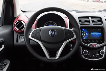 2014款奔奔1.4L手动天窗版