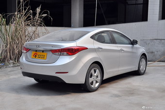 2012款朗动1.6L手动领先型