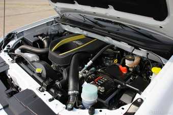 2015款五十铃D-MAX 2.5T自动四驱超豪华款到店实拍