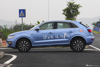 2016款众泰SR7 1.5T自动魔方之路版