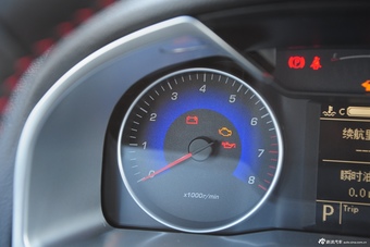 2015款吉利新帝豪三厢1.3T CVT向上版