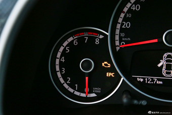 2015款甲壳虫2.0T自动