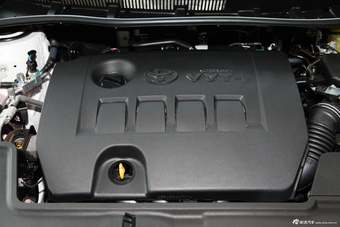 2013款卡罗拉特装版1.8L CVT至酷版GL-i