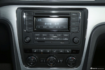 2015款帕萨特1.4T DSG尊荣版