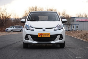 2014款奔奔1.4L自动尊贵天窗型