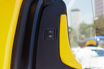 2013款Aventador LP 700-4 Roadster