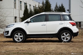 2016款哈弗H1 1.5L自动舒适型红标