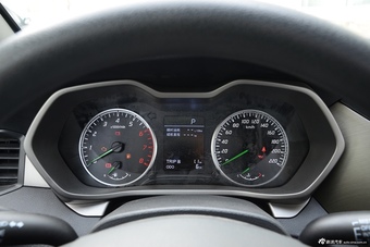 2016款海马M3 1.5L自动舒适型