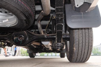 2014款拓陆者E5 2.8T精英版4JB1