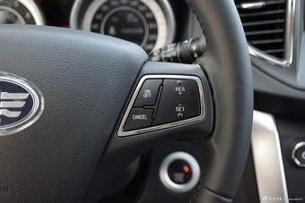 2016款奔腾B90 1.8T自动尊贵型十周年纪念版