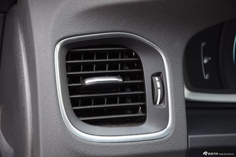 2015款沃尔沃V60 2.0T T5智雅个性运动版