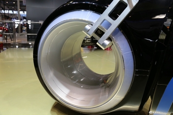 2014款极光电动摩托车