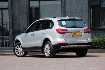 2015款哈弗H8 2.0T两驱豪华型