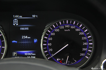 2015款英菲尼迪Q50L 2.0T自动豪华型