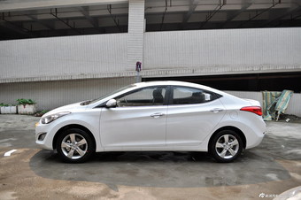 2012款朗动1.6L手动领先型