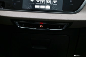 2015款C4毕加索1.6T自动Grand豪华型 7座