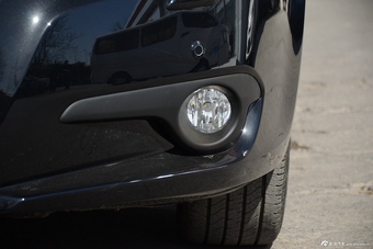 2016款奔腾B90 1.8T自动尊贵型十周年纪念版