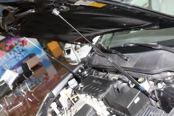 2013款吉利EC8 2.4L自动尊贵型