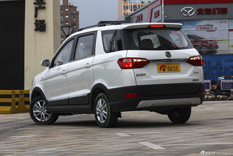 2016款风光370 1.5L手动精英型居家版7座